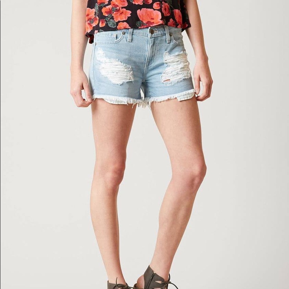 Big Star Buckle vintage remy stretch short distressed 27/4